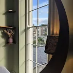 2 Bedrooms Georgian In The Heart Of The דירה דבלין